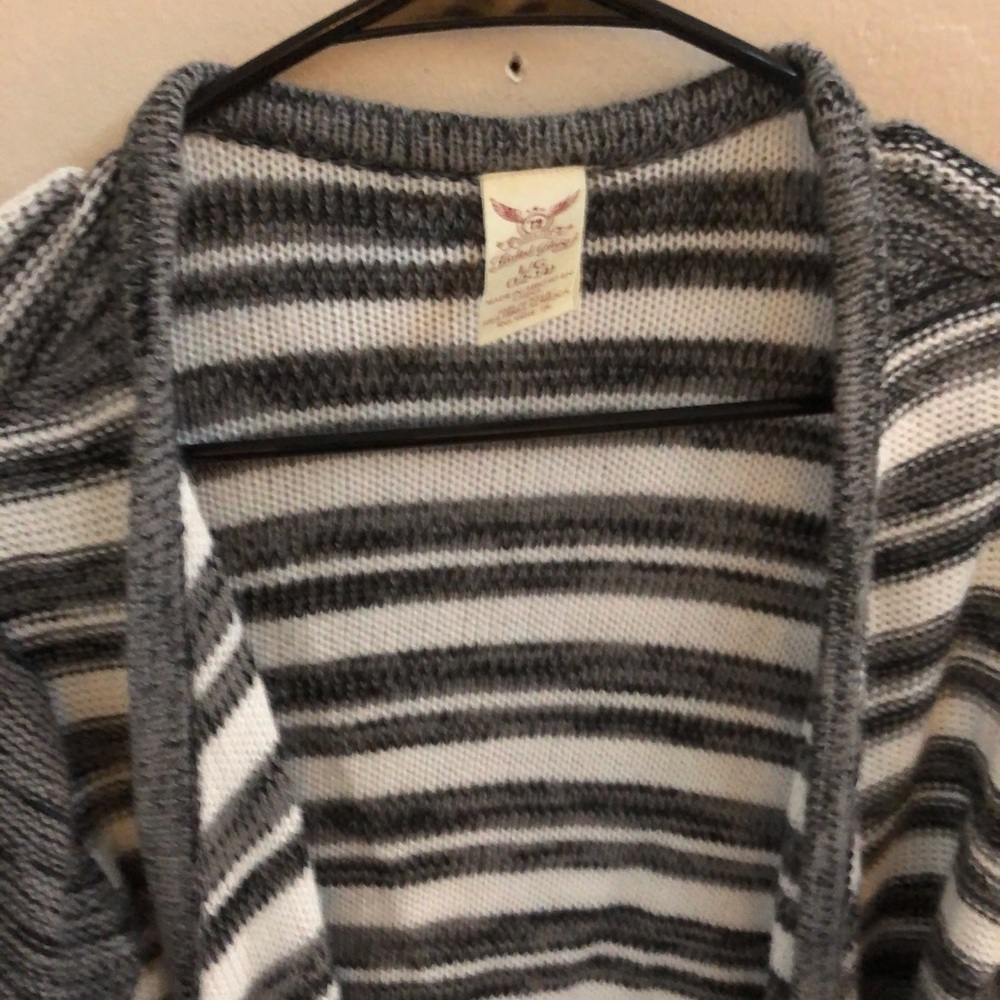 Cardigan - Picture 5 of 8